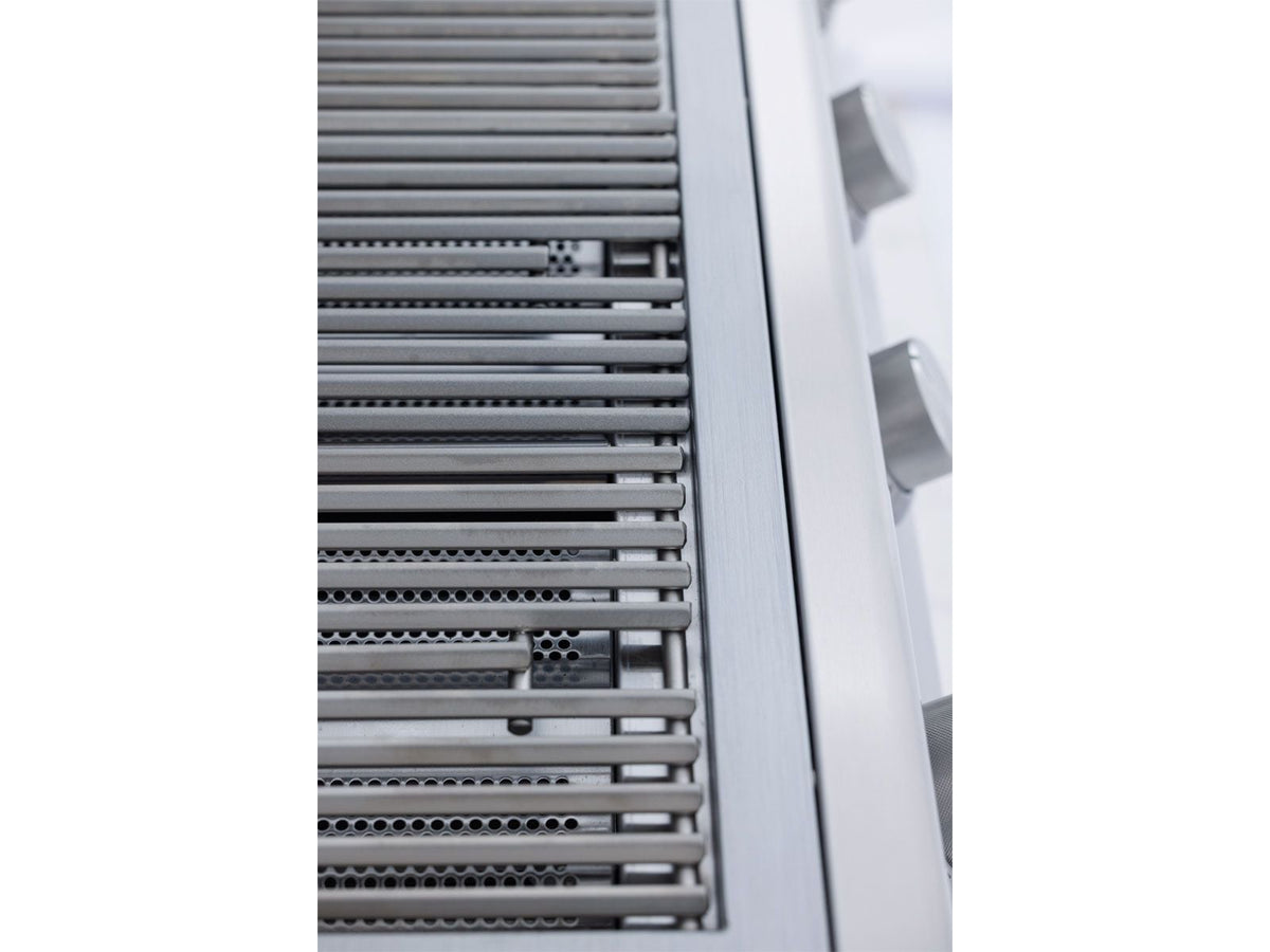 Blaze BCM 32-Inch 4-Burner Freestanding Gas Grill